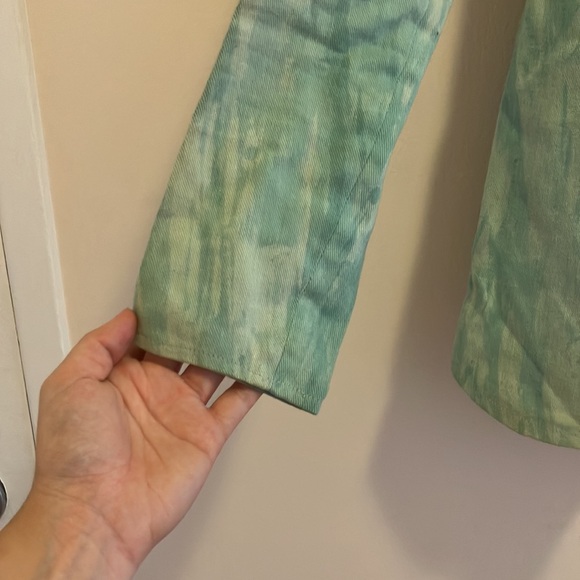 Vintage Tie Dye Button up - Picture 4 of 5